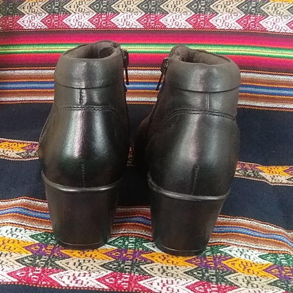 Clarks MaliaHue Boots 7 - Picture 6 of 7